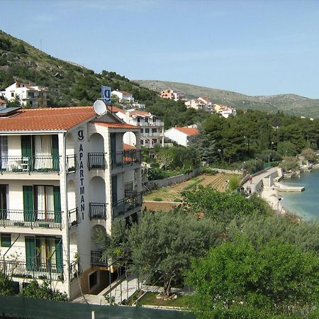 Apartments G Traù Esterno foto